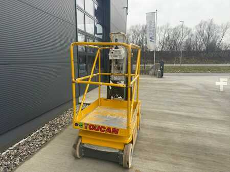 Senkrechtarbeitsbühne  Grove Toucan Junior 6A (2)