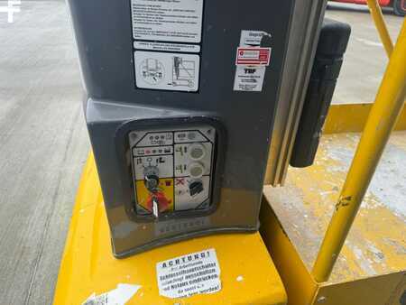 Senkrechtarbeitsbühne  Grove Toucan Junior 6A (4)