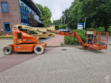Kloubová pracovní plošina 2008  JLG E400AJPN (2)
