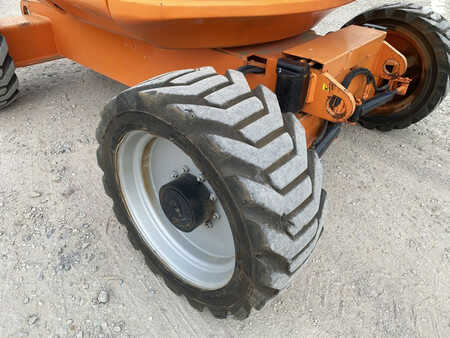 JLG 600AJ
