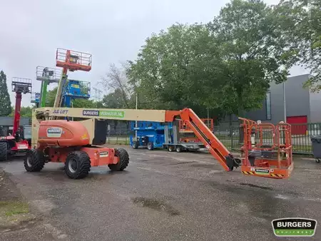 Gelenkteleskopbühne 2007  JLG 800AJ (2)