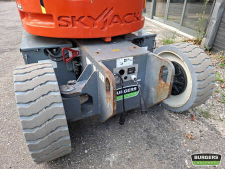 Kloubová pracovní plošina 2017  Skyjack SJ30 ARJE (10)