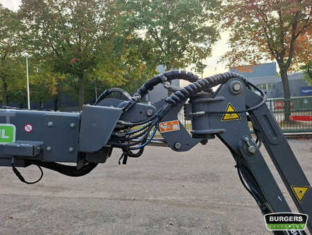 Kloubová pracovní plošina 2017  Skyjack SJ30 ARJE (15)