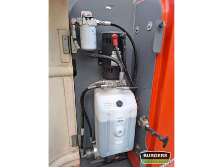 Kloubová pracovní plošina 2017  Skyjack SJ30 ARJE (16)