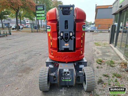 Kloubová pracovní plošina 2017  Skyjack SJ30 ARJE (4)