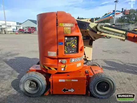 Piattaforme aeree articolate 2014  JLG E300 AJP (8)
