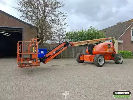 Kloubová pracovní plošina 2015  JLG 600AJ (1)