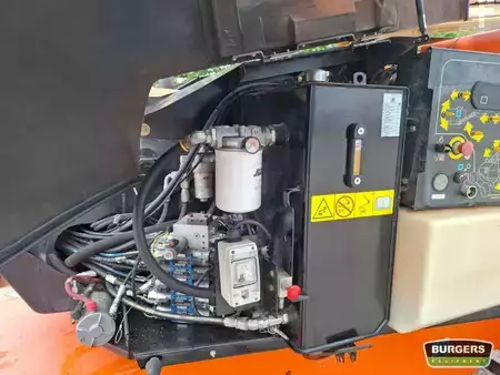 Kloubová pracovní plošina 2015  JLG 600AJ (19)