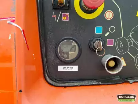 Kloubová pracovní plošina 2015  JLG 600AJ (5)
