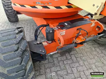 Kloubová pracovní plošina 2014  JLG 600AJ (22)