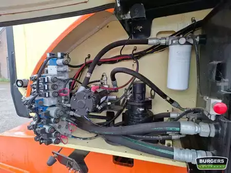 Articulating boom 2013  JLG 800AJ (29)