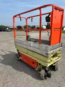 Plataforma de Tijera 2010  JLG 1930ES (2)