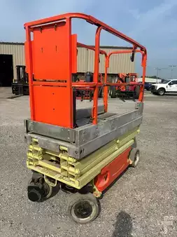 Plataforma de Tijera 2010  JLG 1930ES (4)