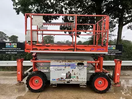 Podnośnik nożycowy 2012  Skyjack SJ6832RT Scissor Lift (4)