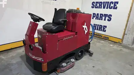 Samojezdne maszyny szorujące 2018  Factory Cat XR 40-D (1)