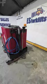 Samojezdne maszyny szorujące 2018  Factory Cat XR 40-D (3)