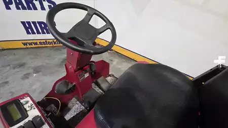 Samojezdne maszyny szorujące 2018  Factory Cat XR 40-D (5)