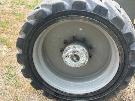 Articulating boom 2011  Genie Z 45 16m knikarmhoogwerker 4x4 Genie Diesel (12)