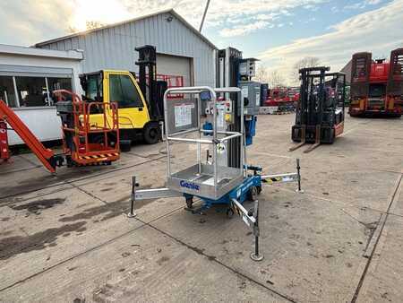 Vertikal / Personlift 2002  Genie AWP30S masthoogwerker Genie 2002 11 meter (4)