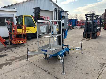 Vertikal / Personlift 2002  Genie AWP30S masthoogwerker Genie 2002 11 meter (7)