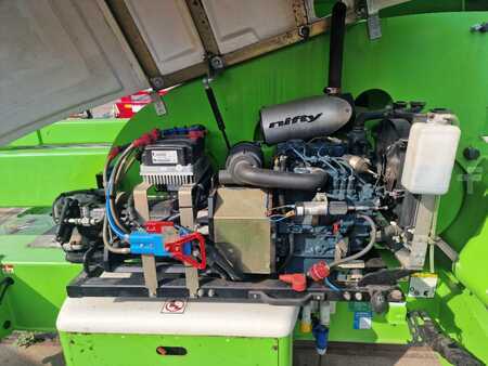 Podnośnik przegubowy 2014 Niftylift HR 21 4x4 Hybride hoogwerker knikarmhoogwerker 21m (15)