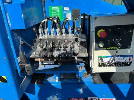 Puominostimet 2015  Niftylift HR15 Hybrid MK3 15NDE hoogwerker nifty knikarm (20)
