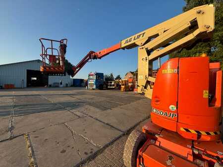Gelenkteleskopbühne 2010  JLG E 300 AJP 12m knikarmhoogwerker JLG (10)