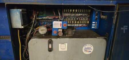 Ollós munka emelvény 2007  SkyJack SJ 9250 schaarhoogwerker 4x4 diesel Skyjack (14)