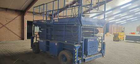 Ollós munka emelvény 2007  SkyJack SJ 9250 schaarhoogwerker 4x4 diesel Skyjack (4)