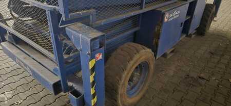 Ollós munka emelvény 2007  SkyJack SJ 9250 schaarhoogwerker 4x4 diesel Skyjack (8)