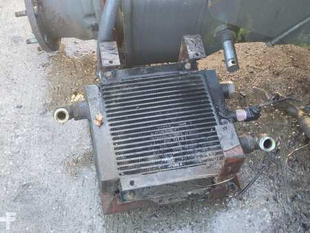 Gelenkteleskopbühne 2006 Niftylift HR21D oilcooler p19935 compleet assy (2)