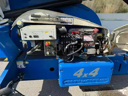 Piattaforme aeree articolate 2012  Niftylift HR21d 4x4 diesel nifty hr21 knikarmhoogwerker (17)