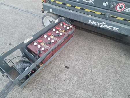 Saksinostimet 2014 SkyJack SJ3226 elektrische schaarhoogwerker schaarlift 10m (11)
