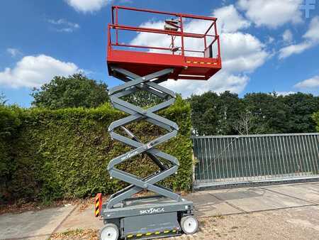 Pracovní plošina s nůžkovým zdvihem 2020  SkyJack SJ III 3219 8m schaarhoogwerker 1.5km skyjack (8)