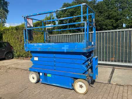 Piattaforme aeree a pantografo 2012  SkyJack SJ III 4632 12m elektro schaarlift skyjack (4)