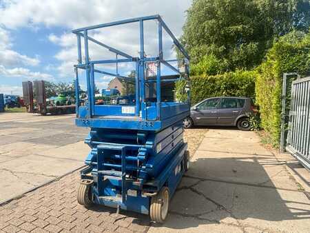Piattaforme aeree a pantografo 2012  SkyJack SJ III 4632 12m elektro schaarlift skyjack (5)