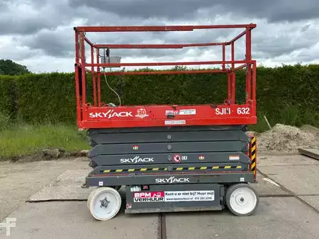 Ollós munka emelvény 2016  SkyJack SJ 4632 12m schaarlift Skyjack schaarhoogwerker (1)