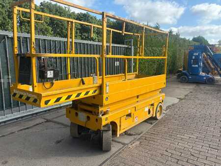 Ollós munka emelvény 2015  Haulotte Compact 8 8m schaarlift Haulotte hoogwerker (7)