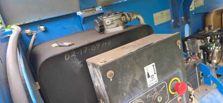 Teleskopická plošina 2009  Genie S 85 28 telescoophoogwerker Genie 4x4 Diesel s85 (17)