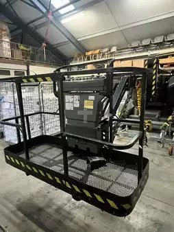 Gelenkteleskopbühne 1999  JLG 450AJ 4x4 diesel knikarmhoogwerker hoogwerker (2)
