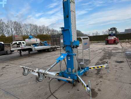 Vertikal / Personlift 2018  Genie AWP40S masthoogwerker 14 m hoogwerker Genie (1)