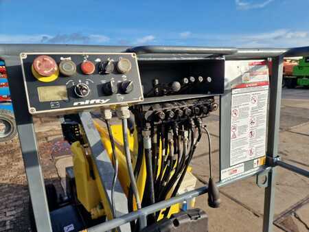 Kloubová pracovní plošina 2012  Niftylift HR12NDE hybride knikarmhoogwerker hoogwerker nifty (7)