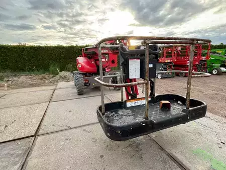 Nacelle articulée 2014  Niftylift HR 17 Hybrid 4x4 knikarmhoogwerker nifty 17m (3)