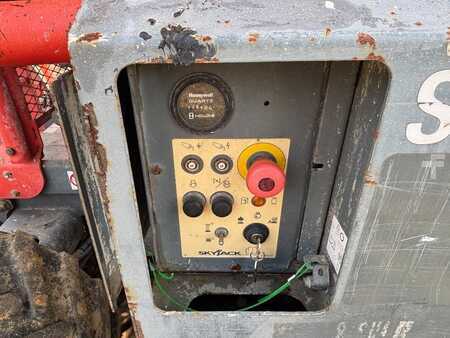 Saksinostimet 2015  SkyJack SJ 6826 RT 6826 4x4 hoogwerker 10 meter skyjack (7)