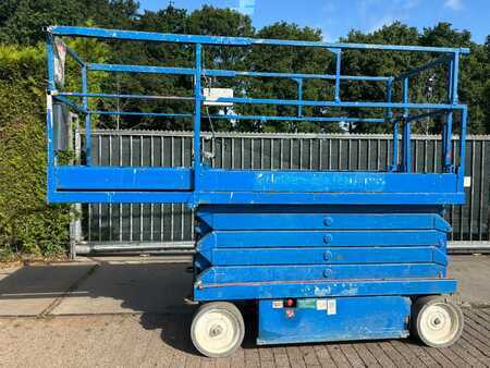 Piattaforme aeree a pantografo 2012  SkyJack SJ III 4632 12m elektro schaarlift skyjack (3)