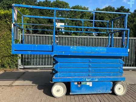Piattaforme aeree a pantografo 2012  SkyJack SJ III 4632 12m elektro schaarlift skyjack (4)