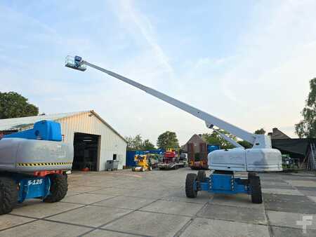 Teleskopbühne 1998 Genie S85 4x4 telescoophoogwerker diesel hoogwerker 28m (1)