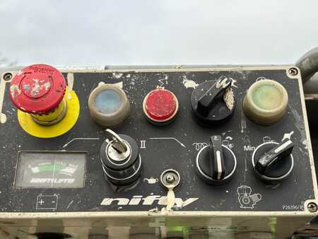 Csukló munka emelvény 2017  Niftylift HR 12 NDE knikarmhoogwerker 12m nifty hoogwerker (20)