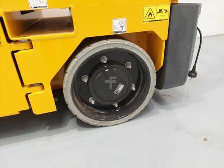 Scherenarbeitsbühne 2024  HAULOTTE COMPACT 10N AE (2)