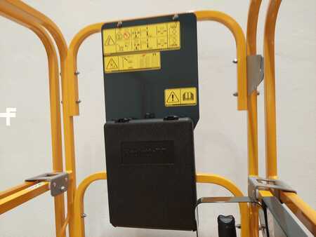 Scherenarbeitsbühne 2023  HAULOTTE OPTIMUM 8 AE (8)